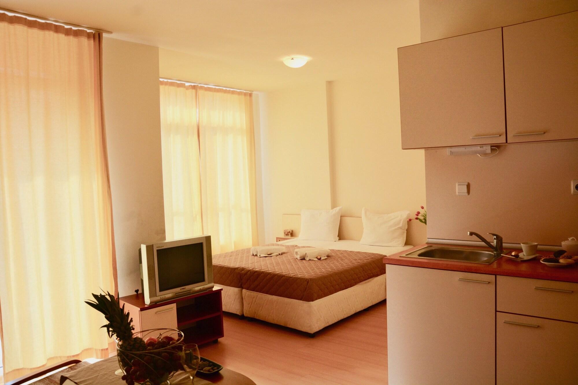 Rainbow 2 Holiday Complex Sunny Beach Exterior foto